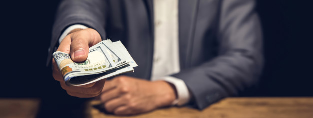 مطالبه همزمان اجرت‌المثل ایام زوجیت و تنصیف دارایی
